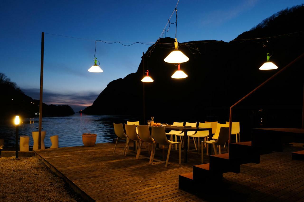 Logbua - House On The Sea Villa Åna-Sira Eksteriør bilde